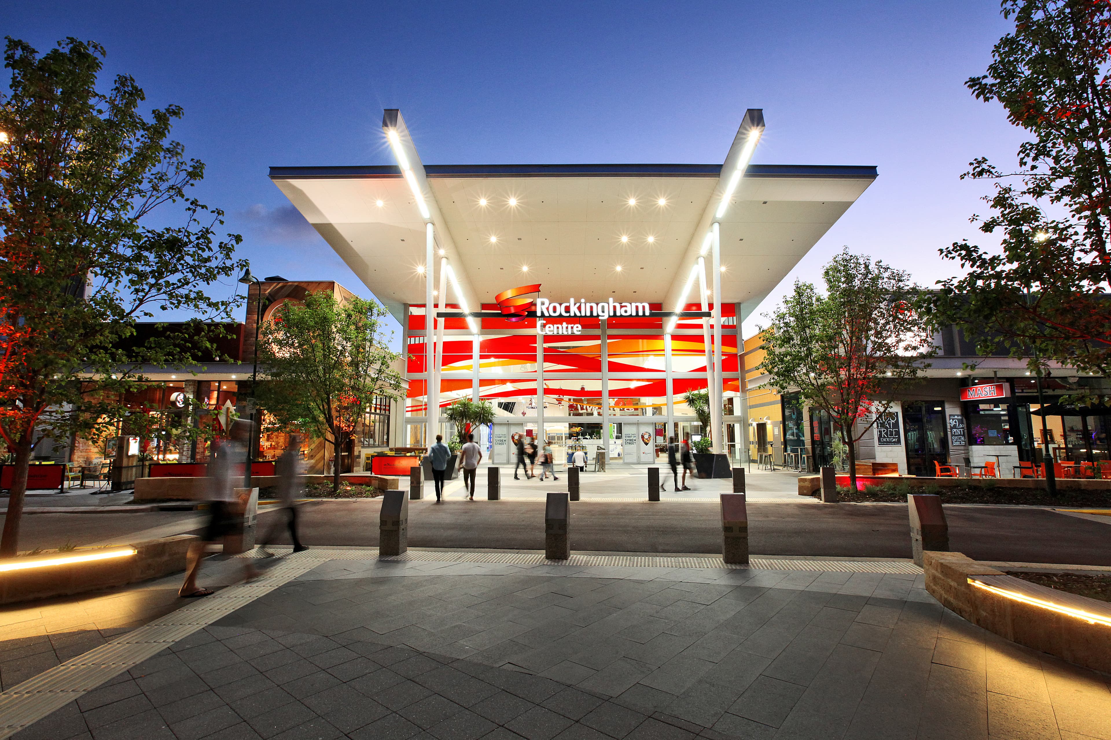 Rockingham Centre_entrance